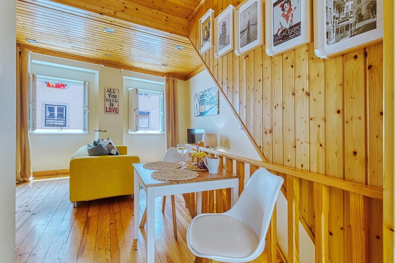 Appartamento Inloveapartments - Amazing Duplex At Alfama Lisbona