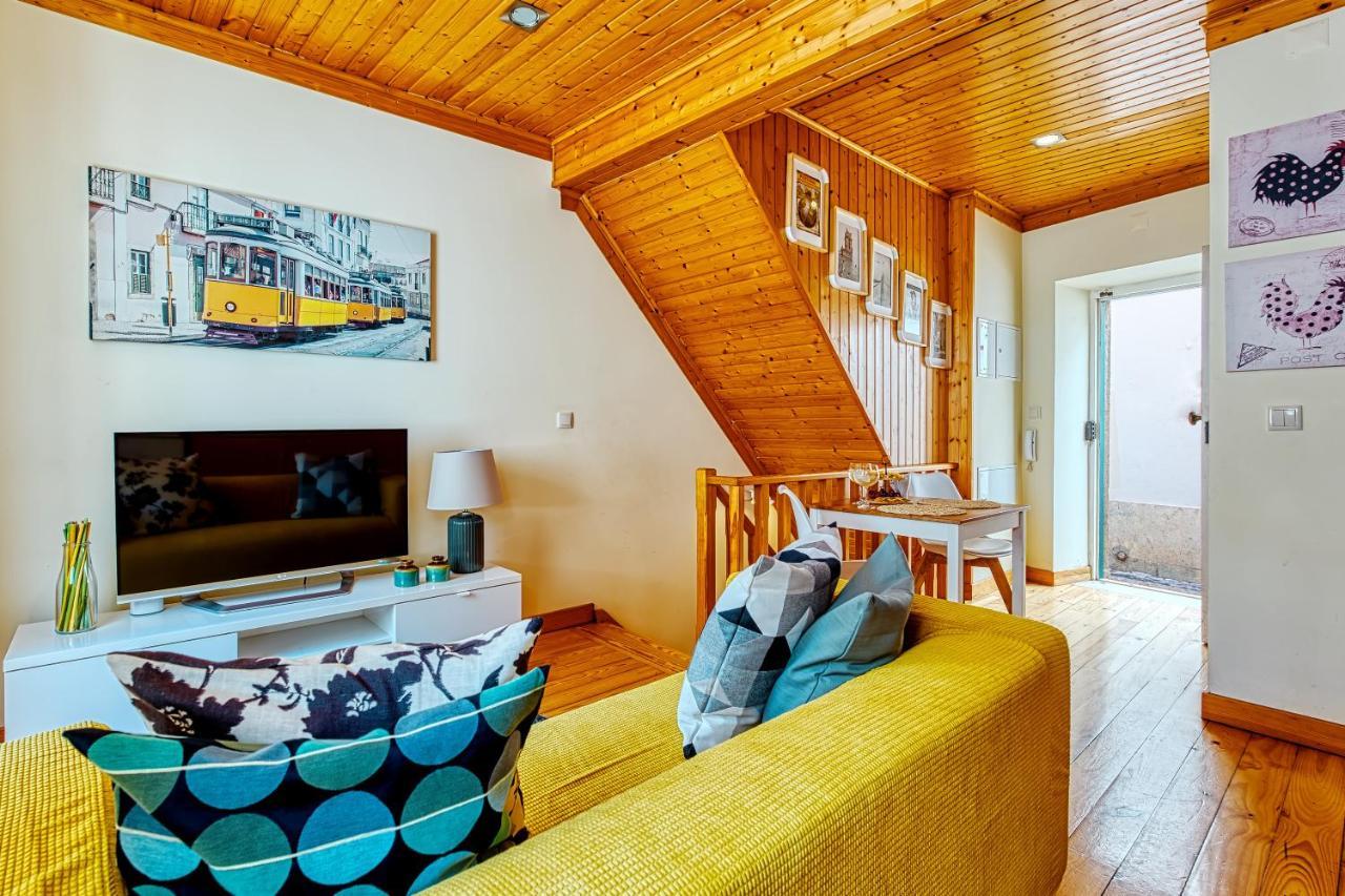 Appartamento Inloveapartments - Amazing Duplex At Alfama Lisbona